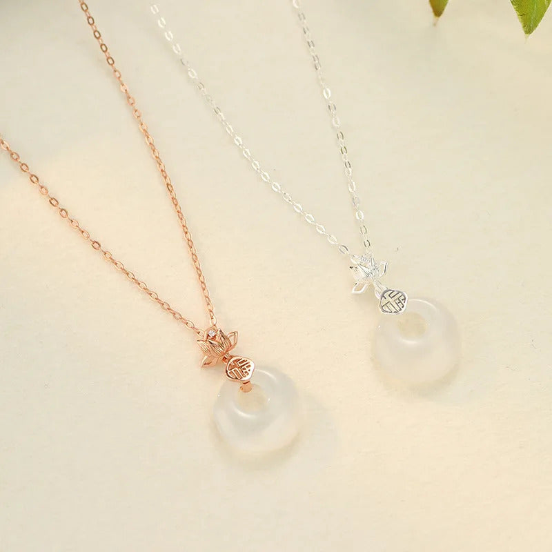 Thaya Elegant Chalcedony Women Necklace Lotus Flower Pendant Necklace S925 Sterling Silver Choker Fashion Jewelry Birthday Gift
