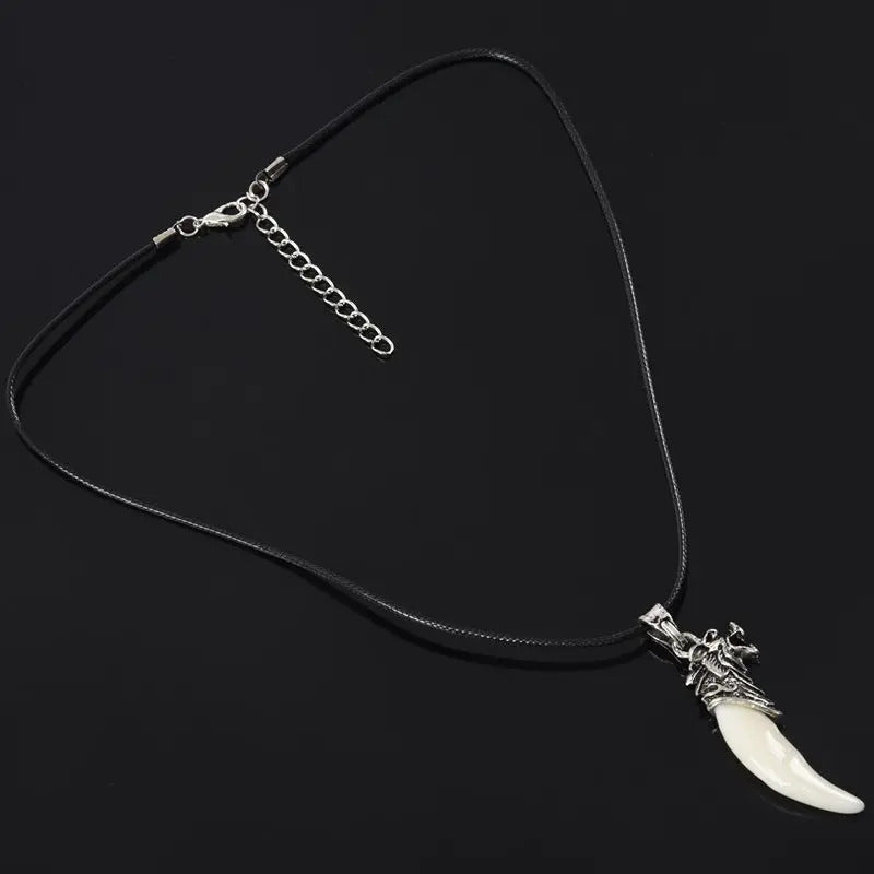 Man Wolf Tooth Necklace Jewelry Steel Titanium Domineering Wolf Tooth Pendant Necklace