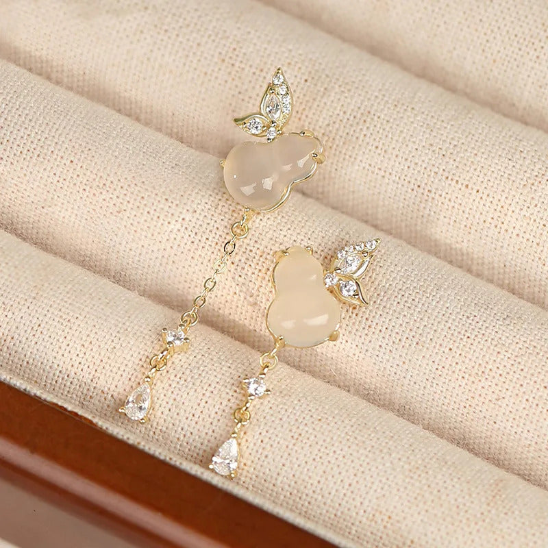 Thaya S925 Sterling Silver Women Earrings Chinese Style Pendant Earrings 14K Gold Plated Romantic Elegance Chalcedony Jewelry