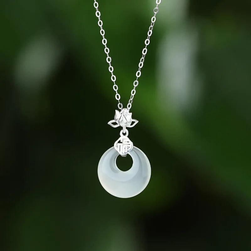 Thaya Elegant Chalcedony Women Necklace Lotus Flower Pendant Necklace S925 Sterling Silver Choker Fashion Jewelry Birthday Gift