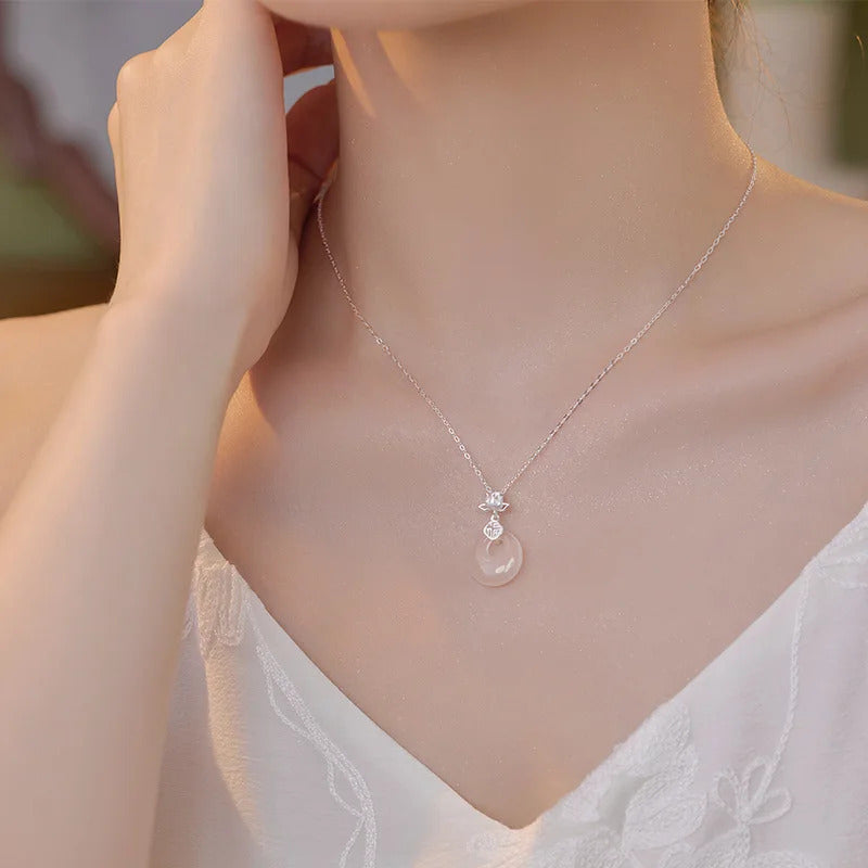 Thaya Elegant Chalcedony Women Necklace Lotus Flower Pendant Necklace S925 Sterling Silver Choker Fashion Jewelry Birthday Gift